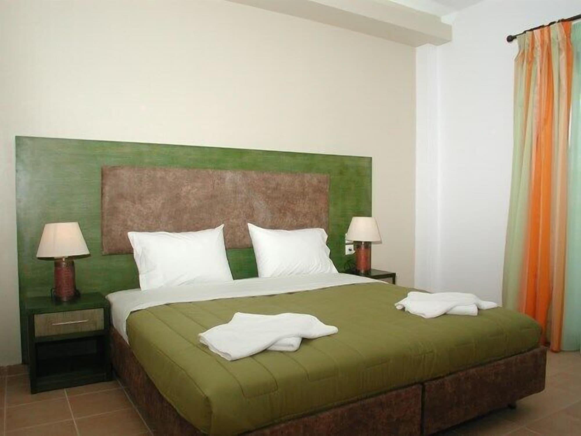 Sun Accommodation سكوبيلوس تاون المظهر الخارجي الصورة